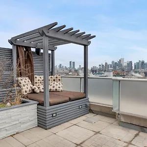 Apartment 2 Bedroom W Terrace And Parking! Toronto